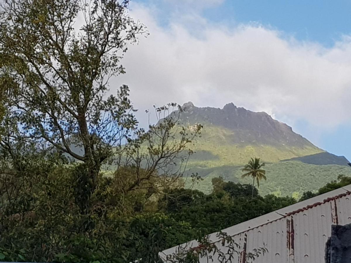Vila Chez Ena La Fibre Internet Et Le Calme Saint-Claude Exteriér fotografie